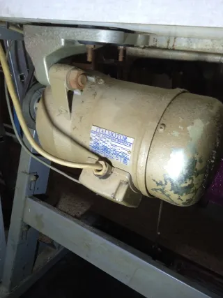 2 Macchine da cucire Singer industriali