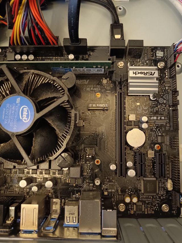 PC ECS Intel Core i5-10400 8GB RAM SSD 250GB