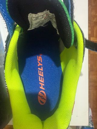 Zapatillas Heelys con Ruedas Talla 35