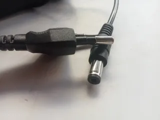 Cargador Batería Litio 36V 42VDC 2A