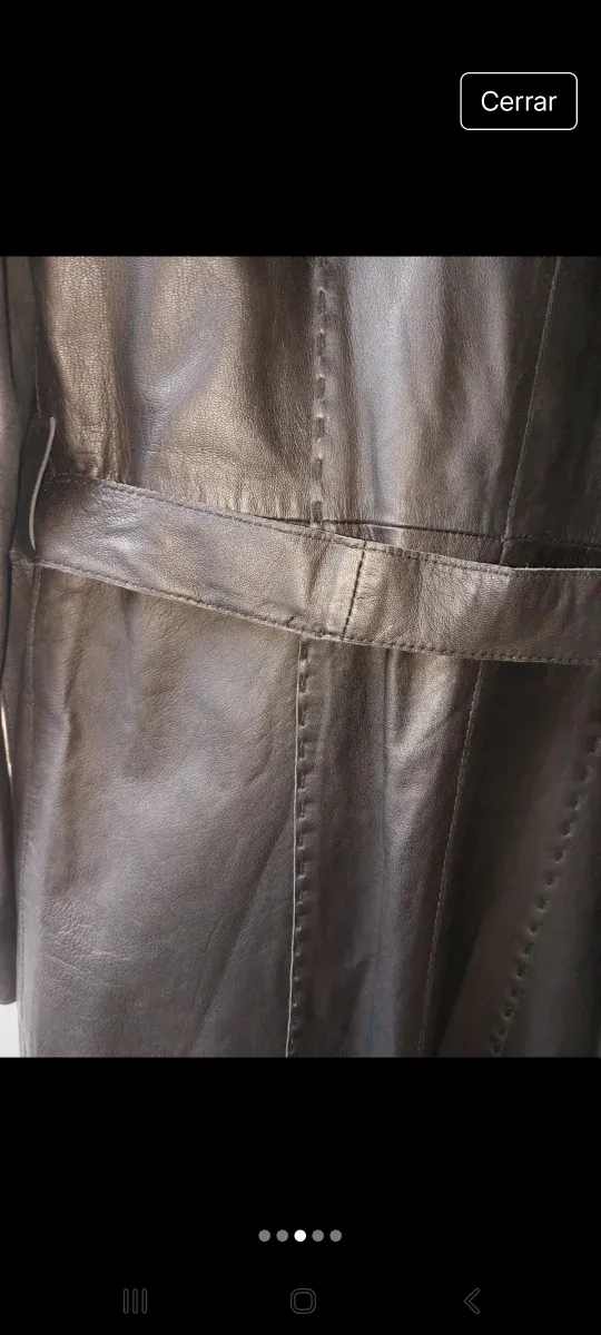 Gabardina de piel negra Talla XS