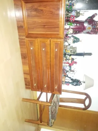 Mueble de comedor vitrina y aparador