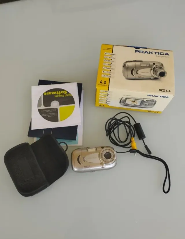 Cámara Praktica DCZ 4.4 Plata