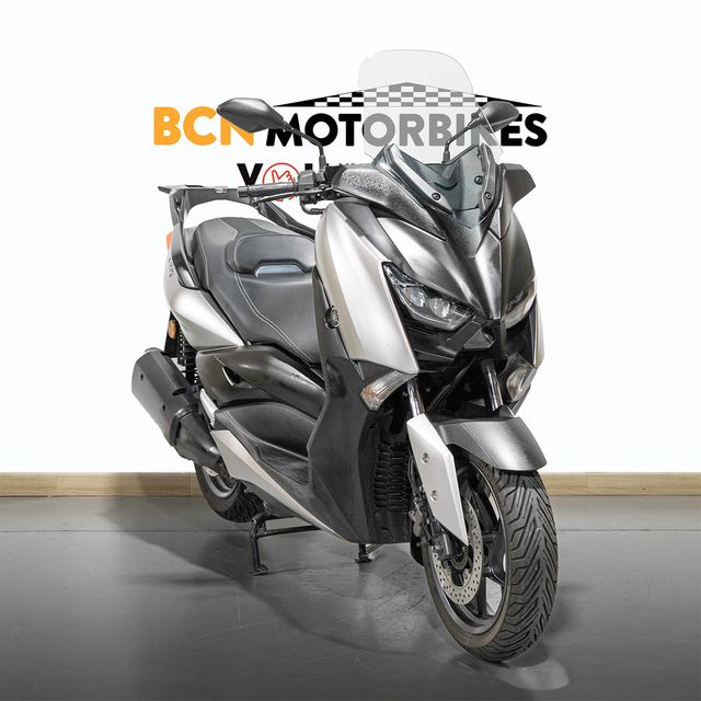YAMAHA XMAX 300