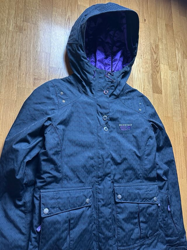 Mountain Hardwear Abrigo Negro y Morado