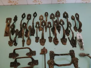 Maniglie vintage in ottone