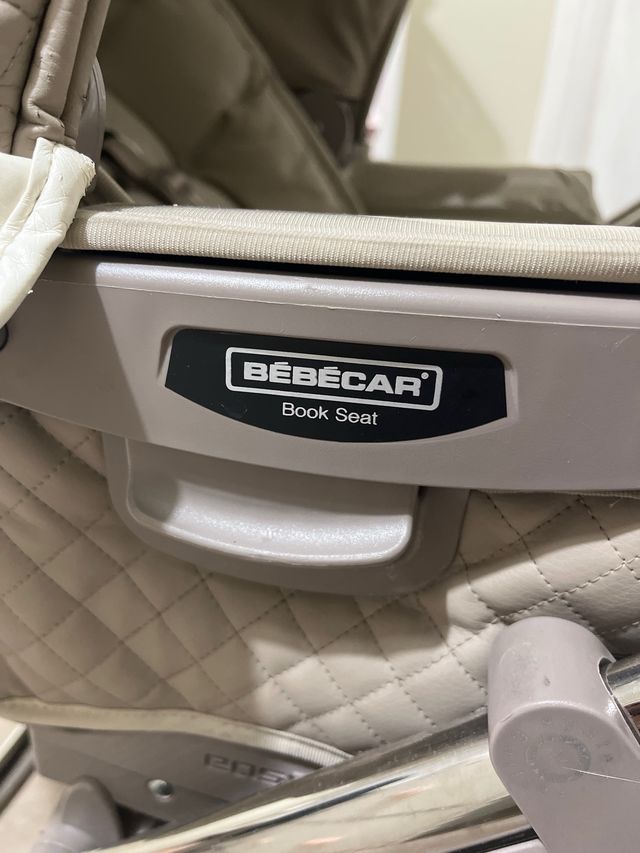 Carro Bebecar blanco y gris