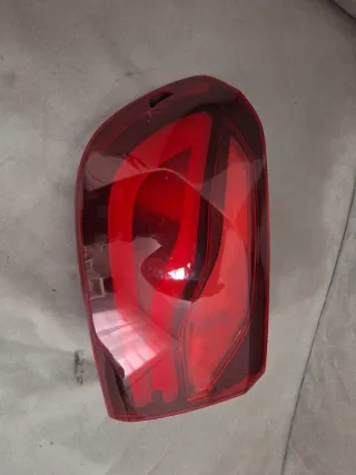 Piloto trasero izquierdo BMW Serie 4 LCi