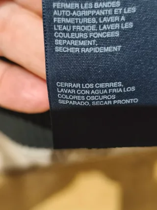 Cazadora bomber negra acolchada