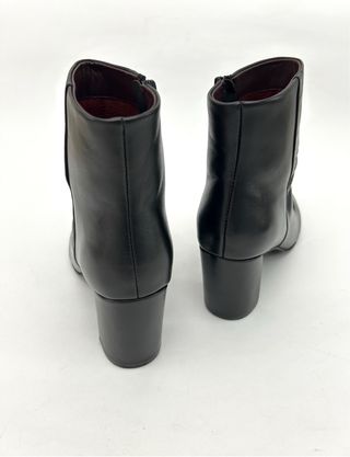 Stivaletti Vera Pelle nappa N.40