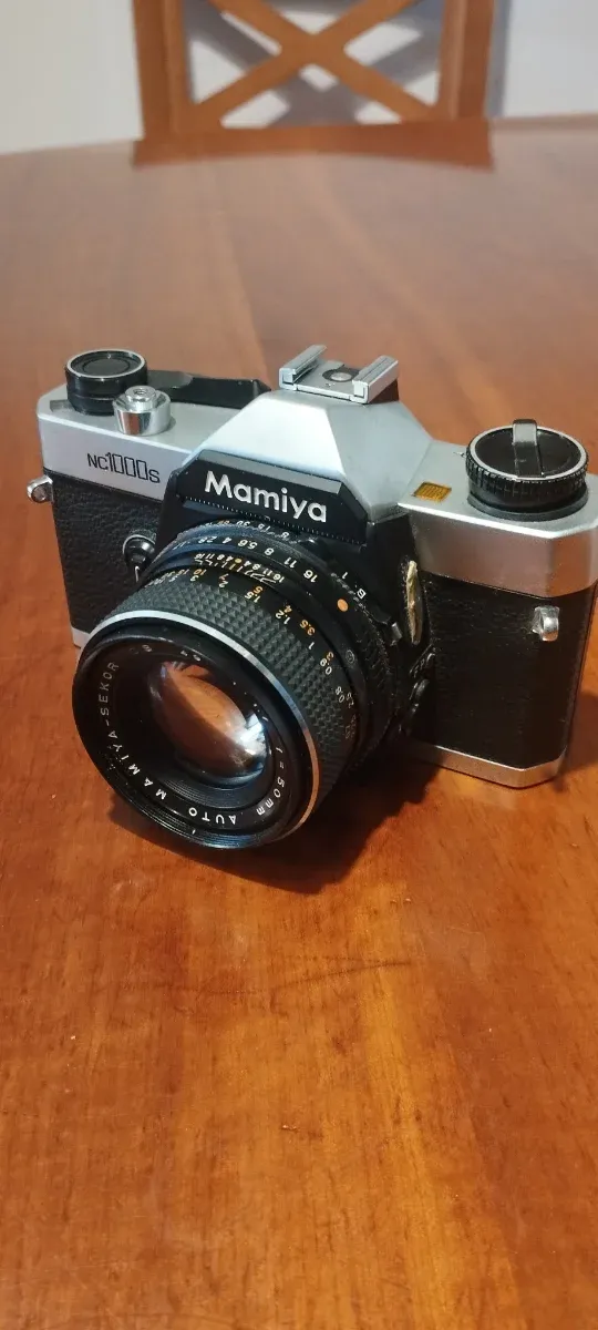 Cámara Mamiya NC1000S Analógica