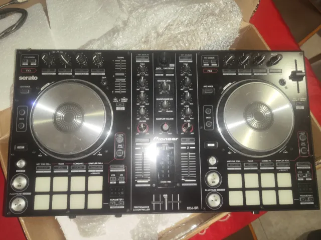 Controlador DJ Pioneer DDJ-SR Negro