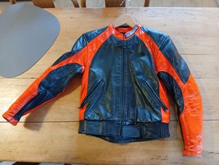 Chaqueta de cuerpo para moto hecha a mano