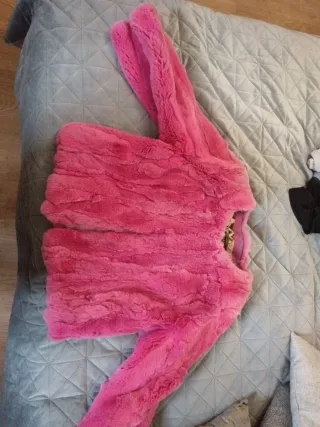 Abrigo piel conejo rosa