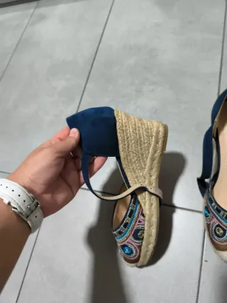 Zapatos de cuña Primavera bordados