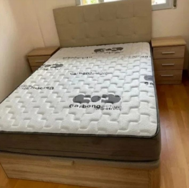 Canapés novos em todas as medidas