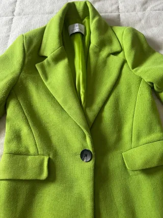 Abrigo exclusivo verde largo