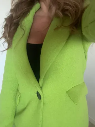 Abrigo exclusivo verde largo