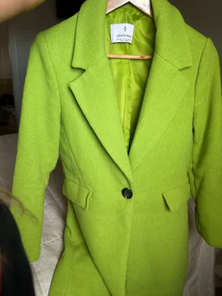 Abrigo exclusivo verde largo