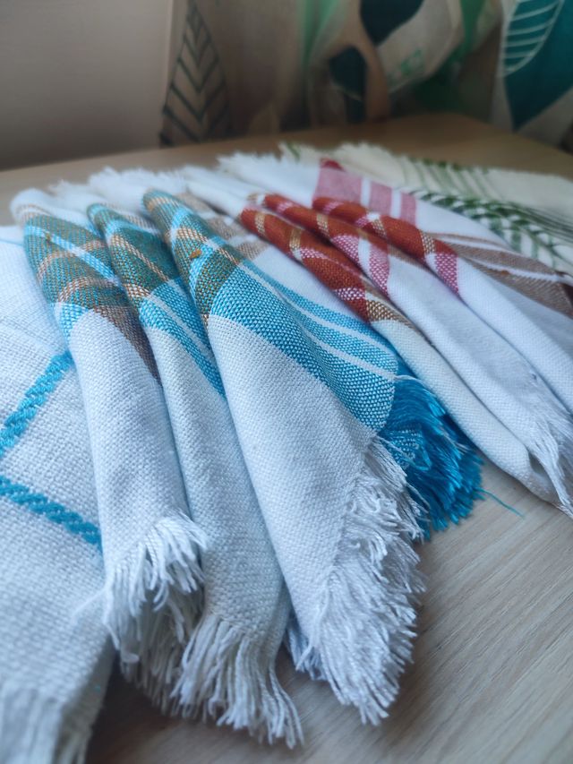 Lote SERVILLETAS tela 40x40 (16 uds) – cuadros