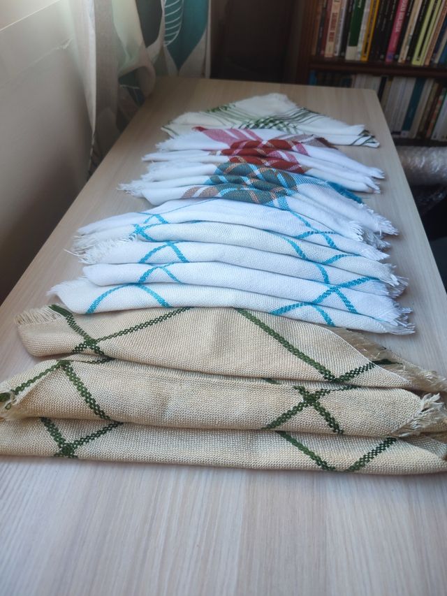 Lote SERVILLETAS tela 40x40 (16 uds) – cuadros