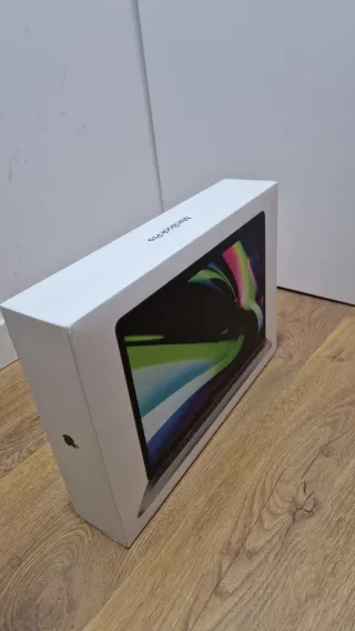 Caja MacBook Pro 13' Apple