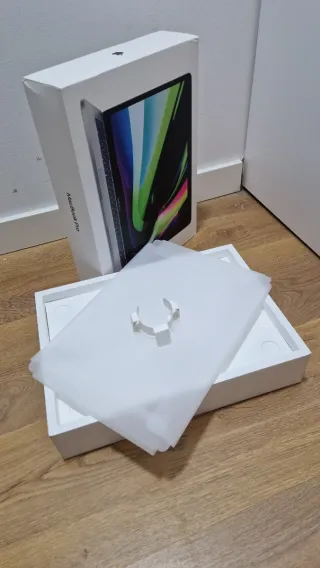 Caja MacBook Pro 13' Apple