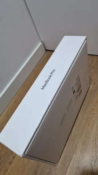 Caja MacBook Pro 13' Apple