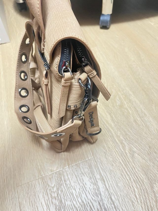 Mochila Desigual Beige