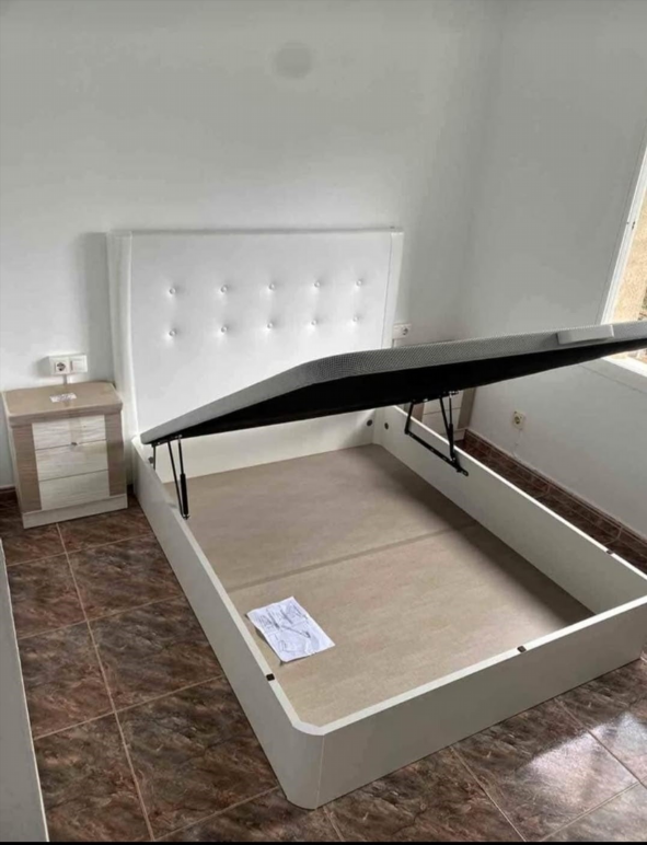 Canapés novos em todas as medidas. Cores: Branco, Wengué, Cambrian, Ártico e Cerezo.