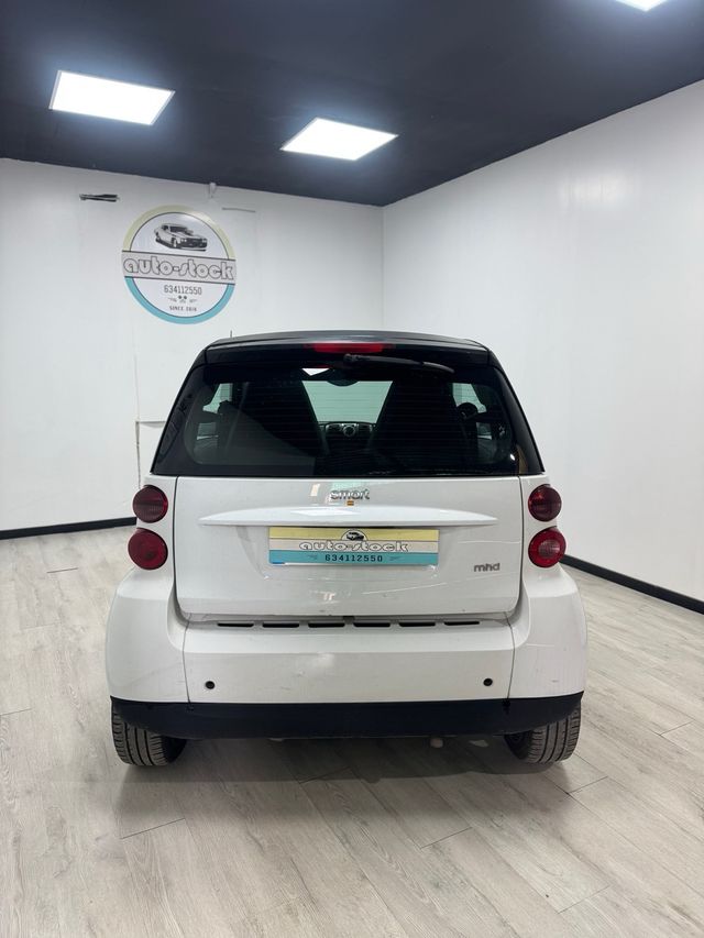smart fortwo 2011 / AUTOMATICO / PANTALLA / C /