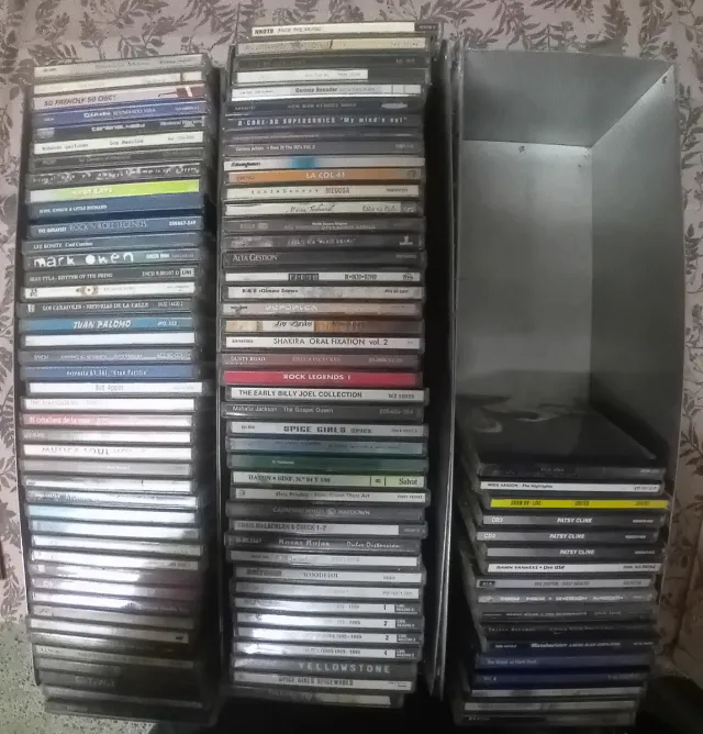 Lote 3 di 100 CD Musica Varia