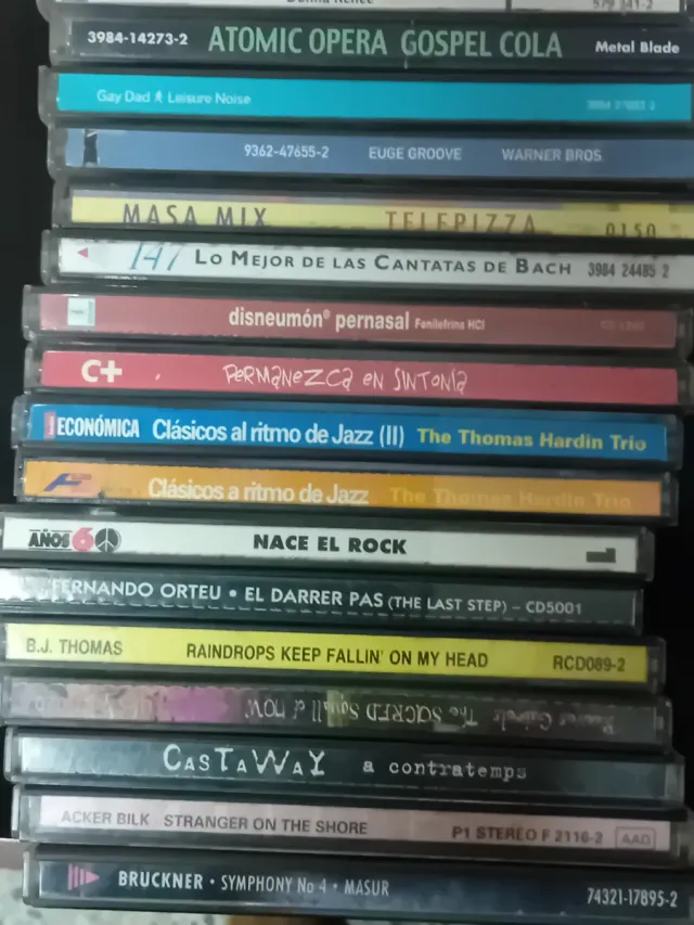 Lote 3 di 100 CD Musica Varia