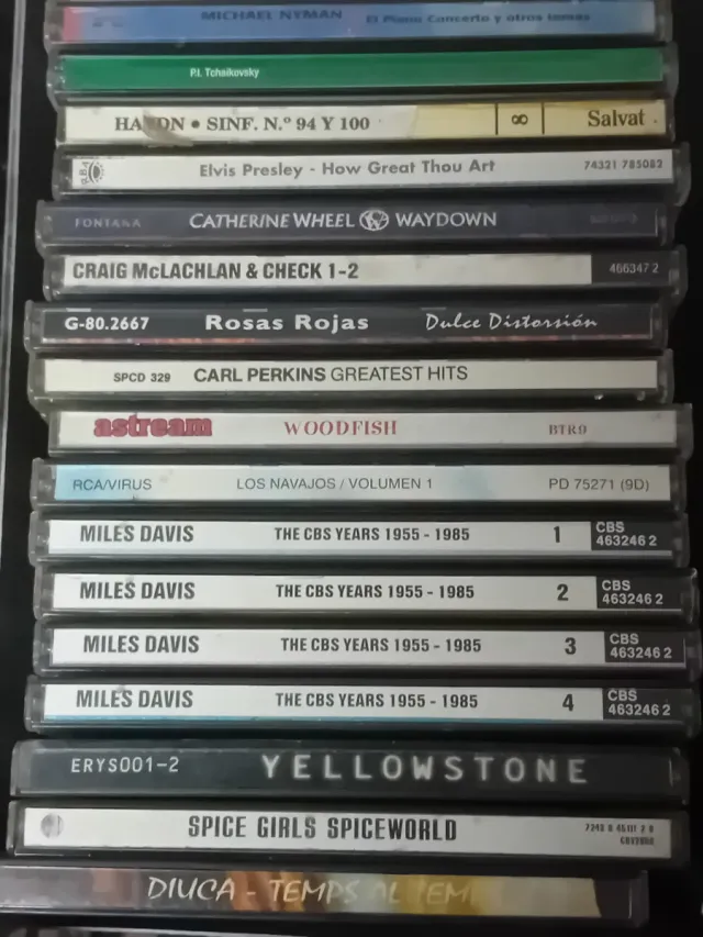 Lote 3 di 100 CD Musica Varia