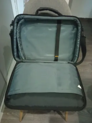 Maletín portátil Case Logic negro