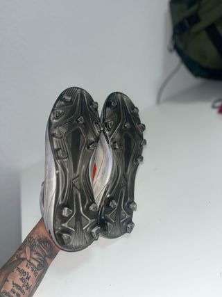 Botines Adidas Blancos y Azules