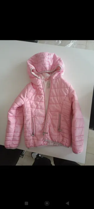 Giacca rosa imbottita con cappuccio