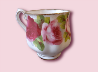 Taza Royal Albert Old English Roses