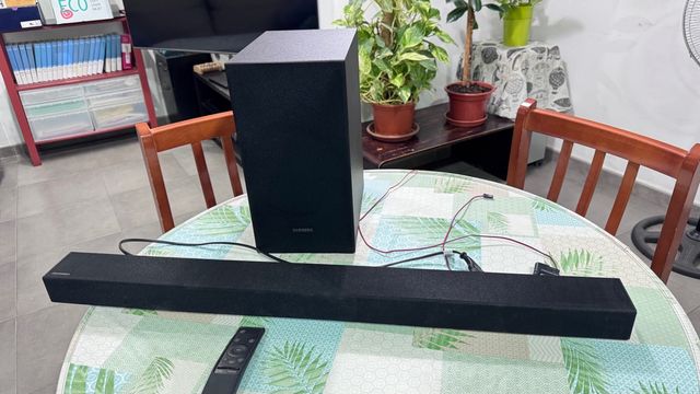 Samsung HW-T420 Barra Sonido 2.1 150W