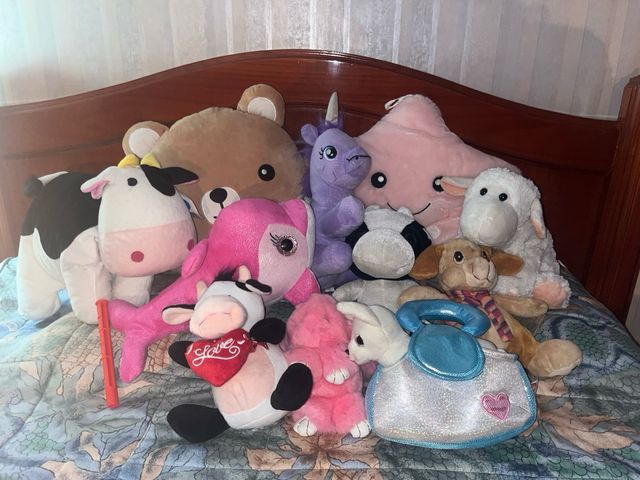 Pack de peluches variados