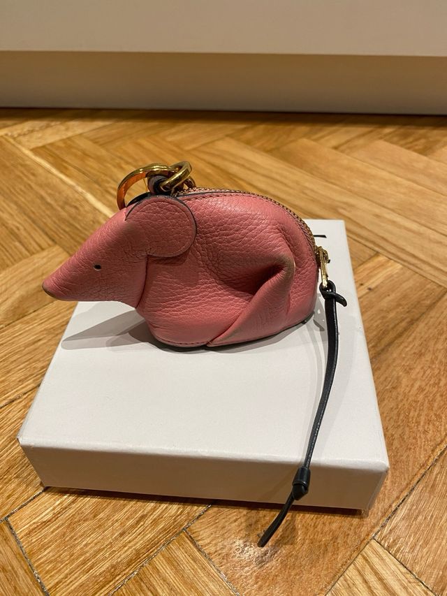 Charm Elefante Loewe Rosa y Negro