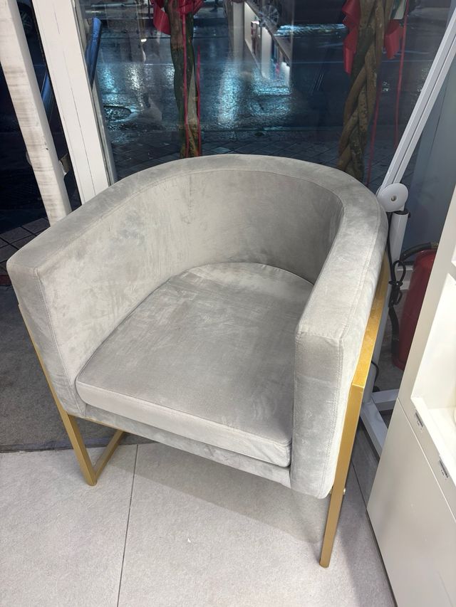 Sillón Terciopelo Gris Patas Doradas