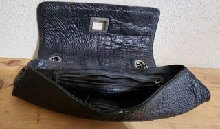 Elegante Bolso Uterqüe Piel Negra Cadena
