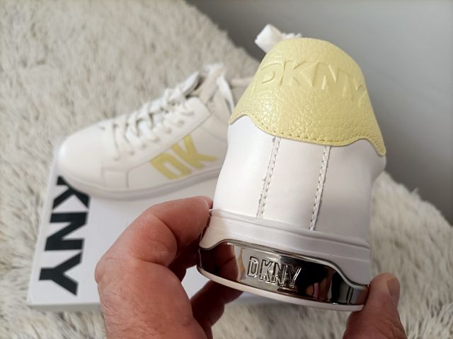 Zapatillas Blancas y Amarillas Talla 40