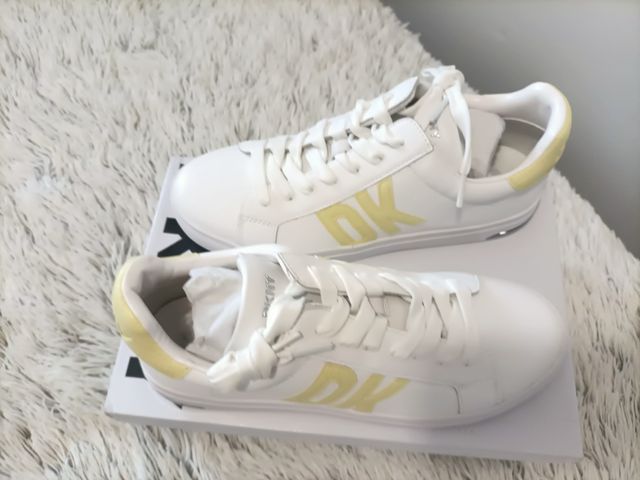 Zapatillas Blancas y Amarillas Talla 40