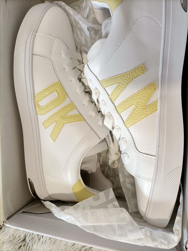 Zapatillas Blancas y Amarillas Talla 40