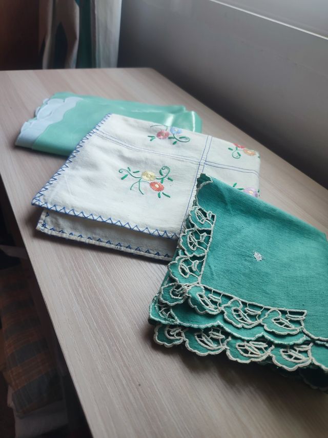 Lote MANTELES pequeños (6 uds) – tela y HULE verde