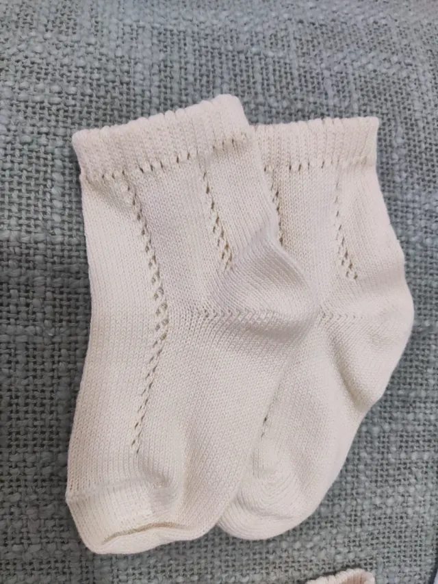 Pack 9 meses calcetines y calcetas vestir