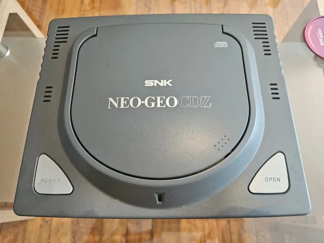 Consola SNK Neo Geo CDZ