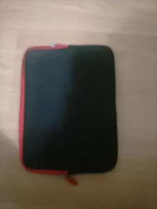 iPad Air 2 Plata con funda protectora